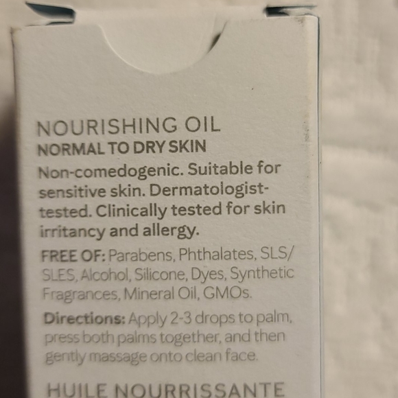 Mary Kay NATURALLY Nourishing Oil - Picture 2 of 2